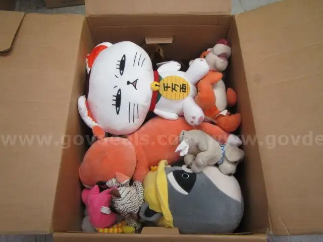 LOT OF STUFF ANIMALS