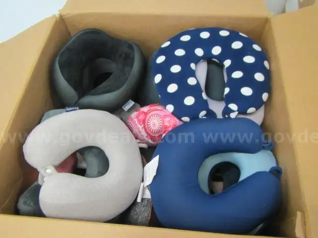 LOT OF NECK PILLOWS