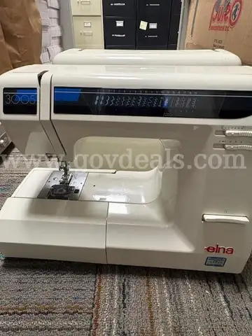 ELNA SEWING MACHINE