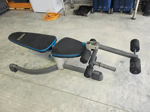 XP adjustable Bench with leg extension