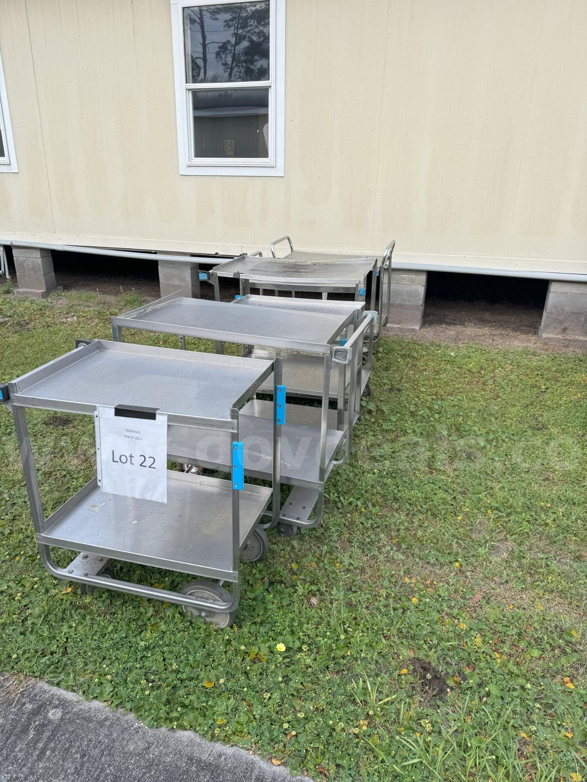 GCSS 6 stainless carts, miscellaneous repairs needed | GovDeals