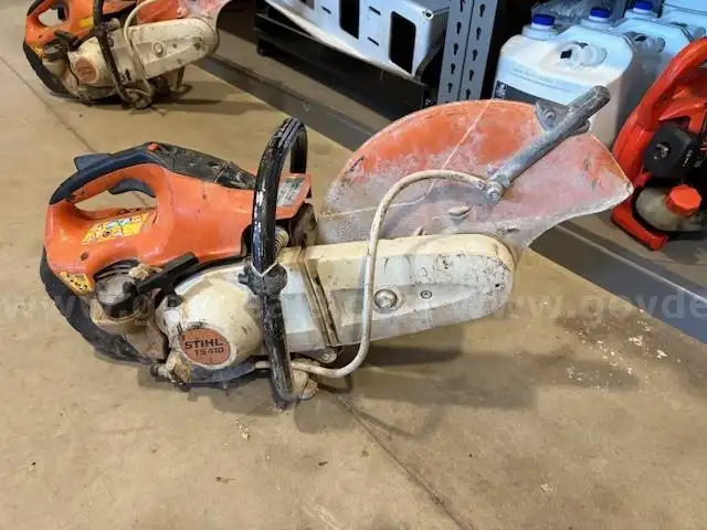 Stihl Concrete Saw   needs repairs
