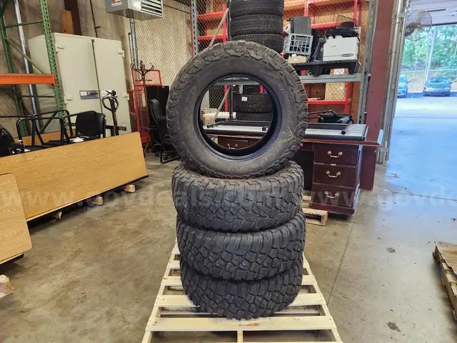 Set of 4 BFGoodrich Mud Terrain T/A Tires