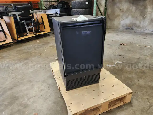 U-Line Ice Machine