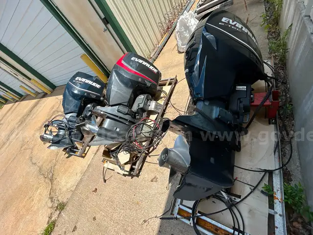 Lot of 3 150 HP Evinrude Outboard Motors