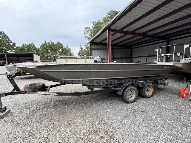 2017 Weldbuilt Work Boat &#x26; Trailer