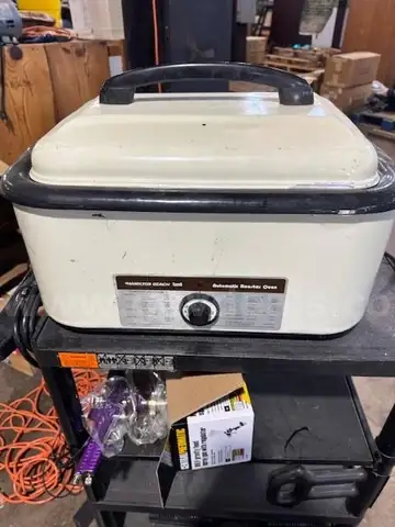 HAMILTON BEACH ROASTER OVEN