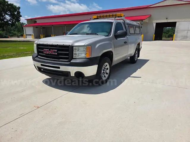 2009 GMC Sierra 1500 Work Truck Long Box 2WD
