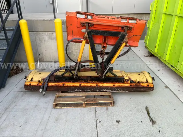 Snow plow attachment (unknown working Condition)