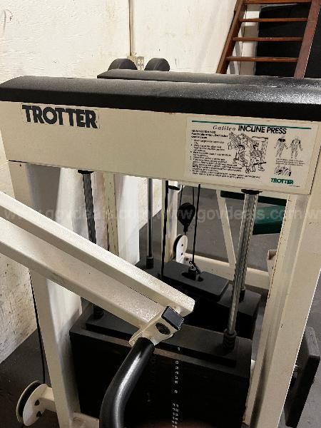 Trotter Galileo incline chest press w/ stack weights. | GovDeals