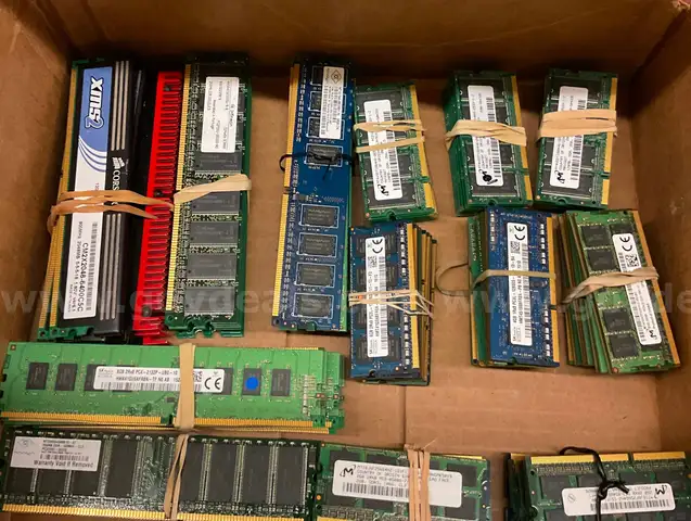 Lot of 112 RAM