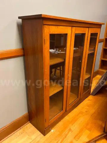 Display cabinet
