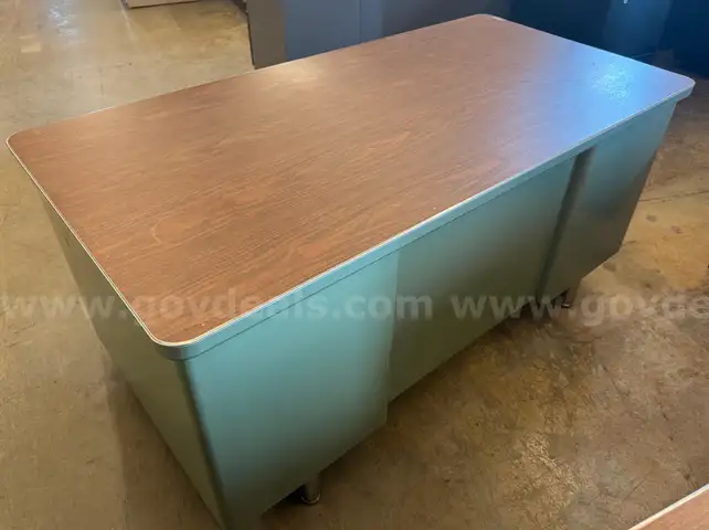 Green Desk