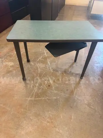 Green Table Desk