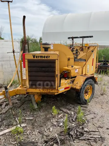 2003 Vermeer BC1230A 12&#x22; Woodchipper Trailer