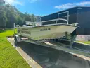 Carolina Skiff 17 DLX , motor and trailer