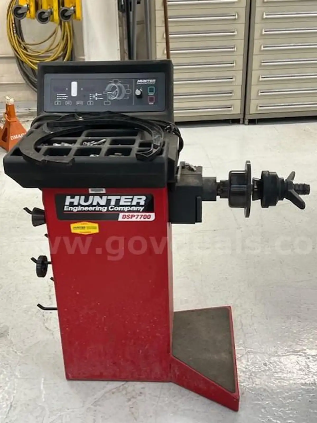 Hunter DSP7700 Wheel Balancer | AllSurplus