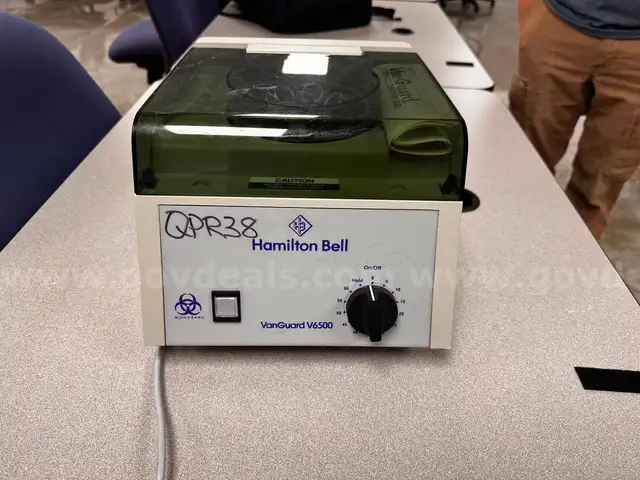 Hamilton Bell VanGuard V6500 Compact Centrifuge