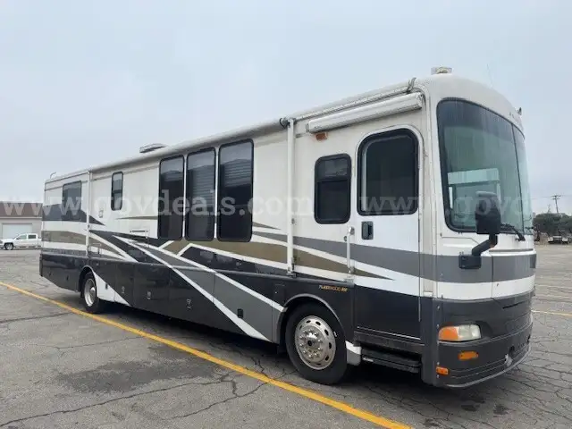 2002 Freightliner X-Line Motorhome