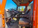 2002 International 4700 T-444E