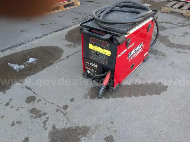Lincoln Electric C300 Power Wave Mig/pulsed mig
