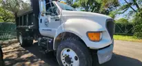 2001 Ford F-750