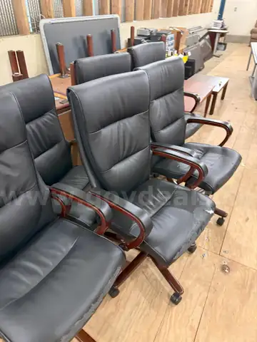 One lot of chairs