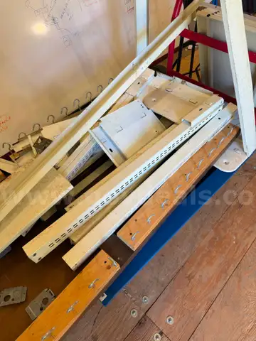 Shelving pieces