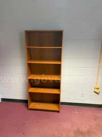 One lot of office furniture