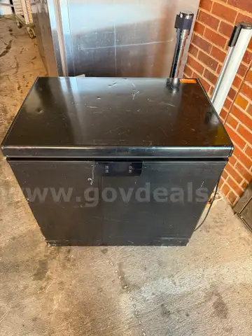 One Atlas Cold Well - Drop in