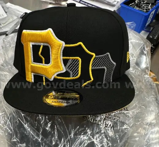 Lot of 10 hats