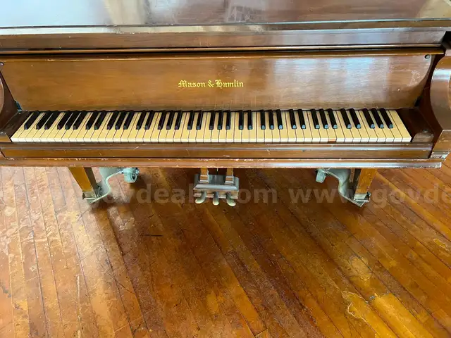Mason &#x26; Hamlin Grand Piano