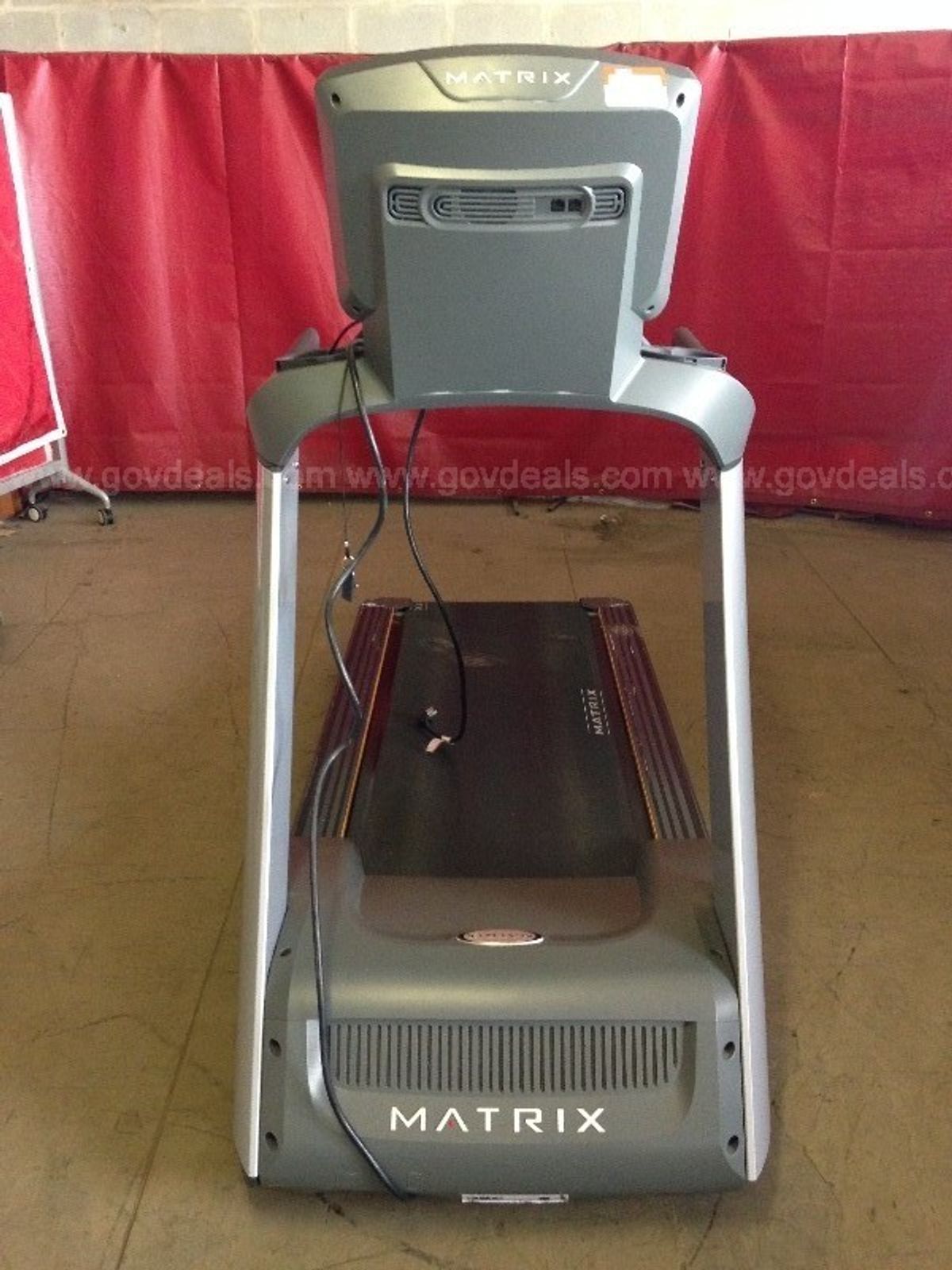 Matrix T5x Ultimate Deck treadmill (item #5847) | GovDeals