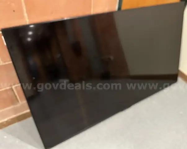 Sharp LC-70LE661U 70-inch display