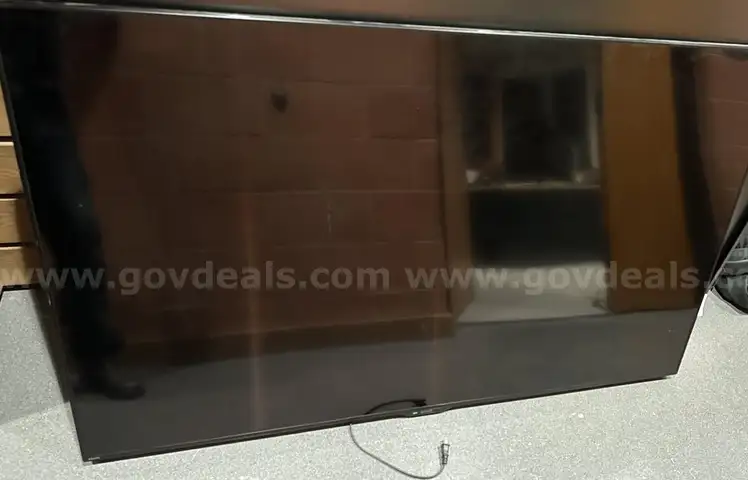 Sharp PN-LE701 70-inch display