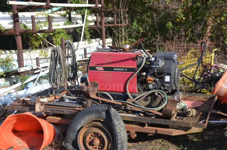 LINCOLN WELDER RANGER 8 GAS POWER