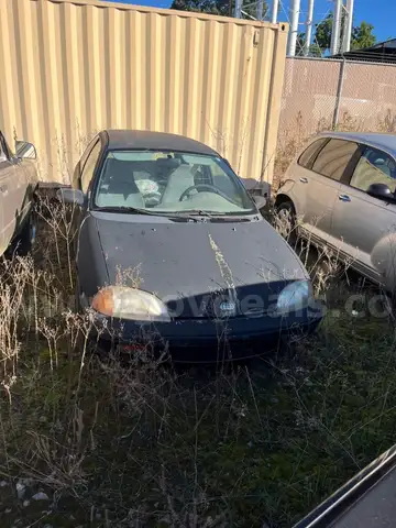 1997 Geo Metro 2-Door hatchback
