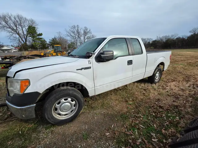 2014 Ford F150 2WD SuperCab