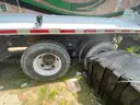 2015 Peterbilt 320