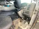 2015 Peterbilt 320