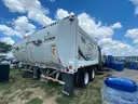 2015 Peterbilt 320