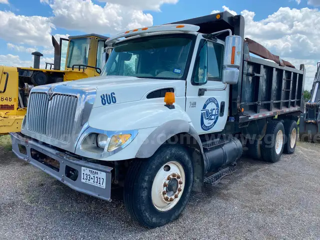 2006 International 7400