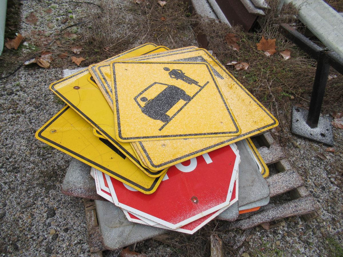 lot-of-street-signs-govdeals