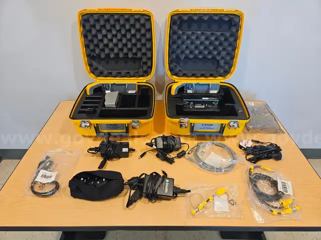 Trimble Power Kit &#x26; Optical Power Kit - Multi-Battery Adapters