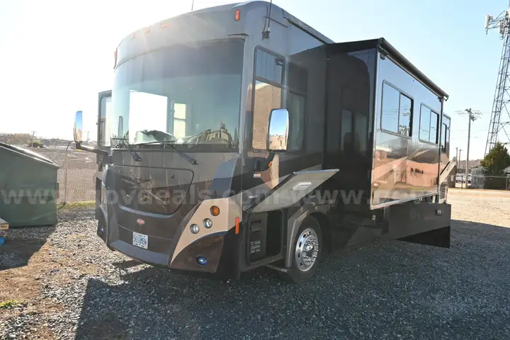 2008 Freightliner X-Line Motorhome