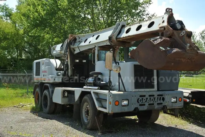 2009 Gradall XL4100 6X4 Excavator - diesel - didn&#x27;t start with boost -- LARGE