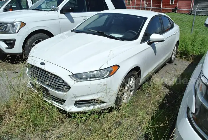 2016 Ford Fusion - 2WD