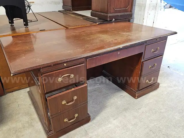 1 desk - wider top writing surface