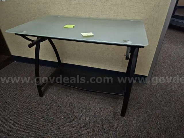 Table 3 - computer station no keyboard drawer