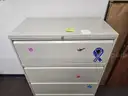 4-drawer lateral cabinet metal - lockable, has key